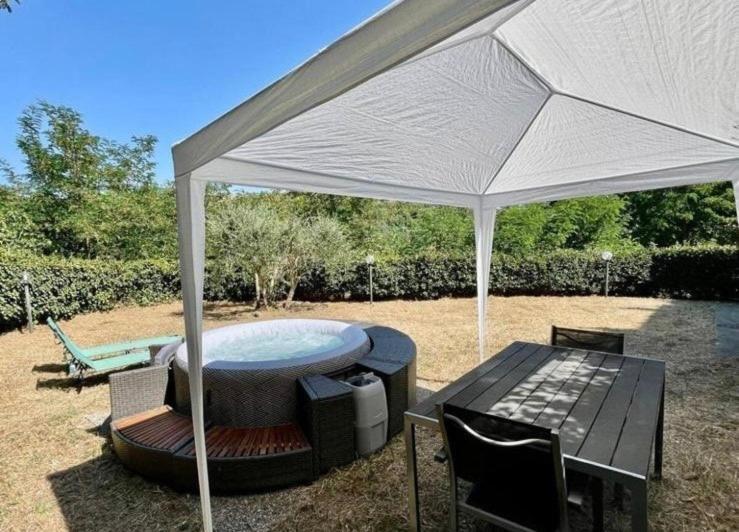 Apartmán Rustico Jacuzzi & Wine La Collina Exteriér fotografie
